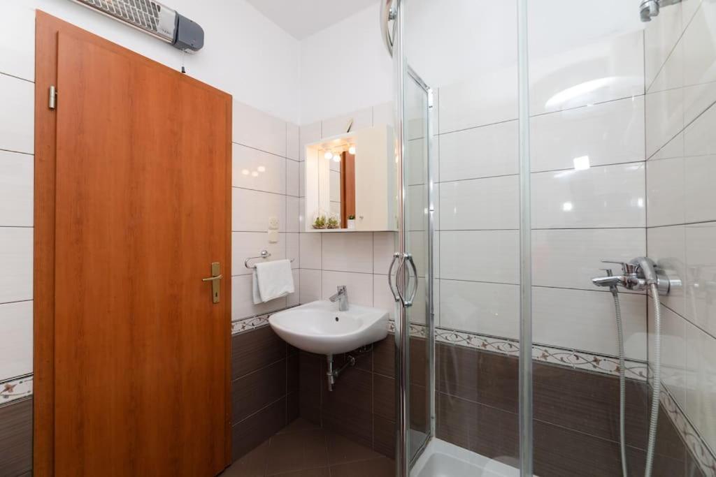 Bento Apartment - Best View On Town And Sea Pucisca Εξωτερικό φωτογραφία